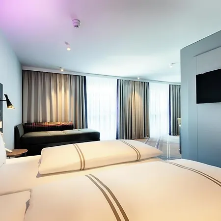 Premier Centre Otel 3*