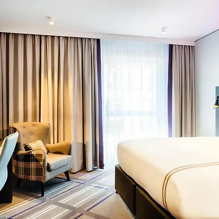 Premier Centre Hotel 3*