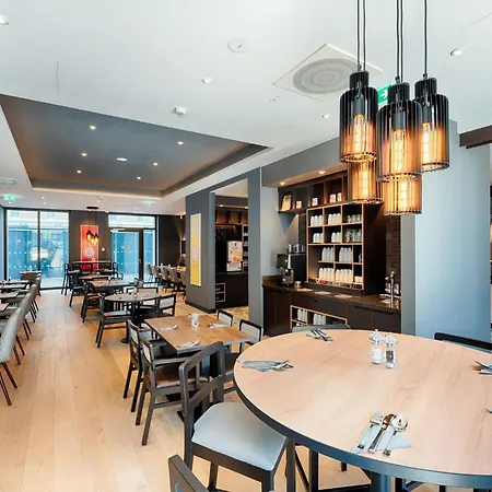 Premier Centre 3* دارمشتاد