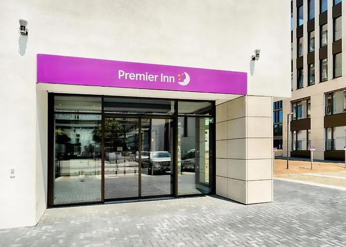Premier Centre Otel 3*